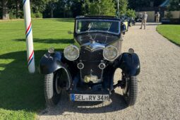 1934 Riley 9 Kestrel 4-Light Saloon voll